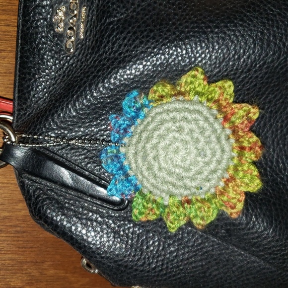 Sunflower Keychain - Picture 2 of 2